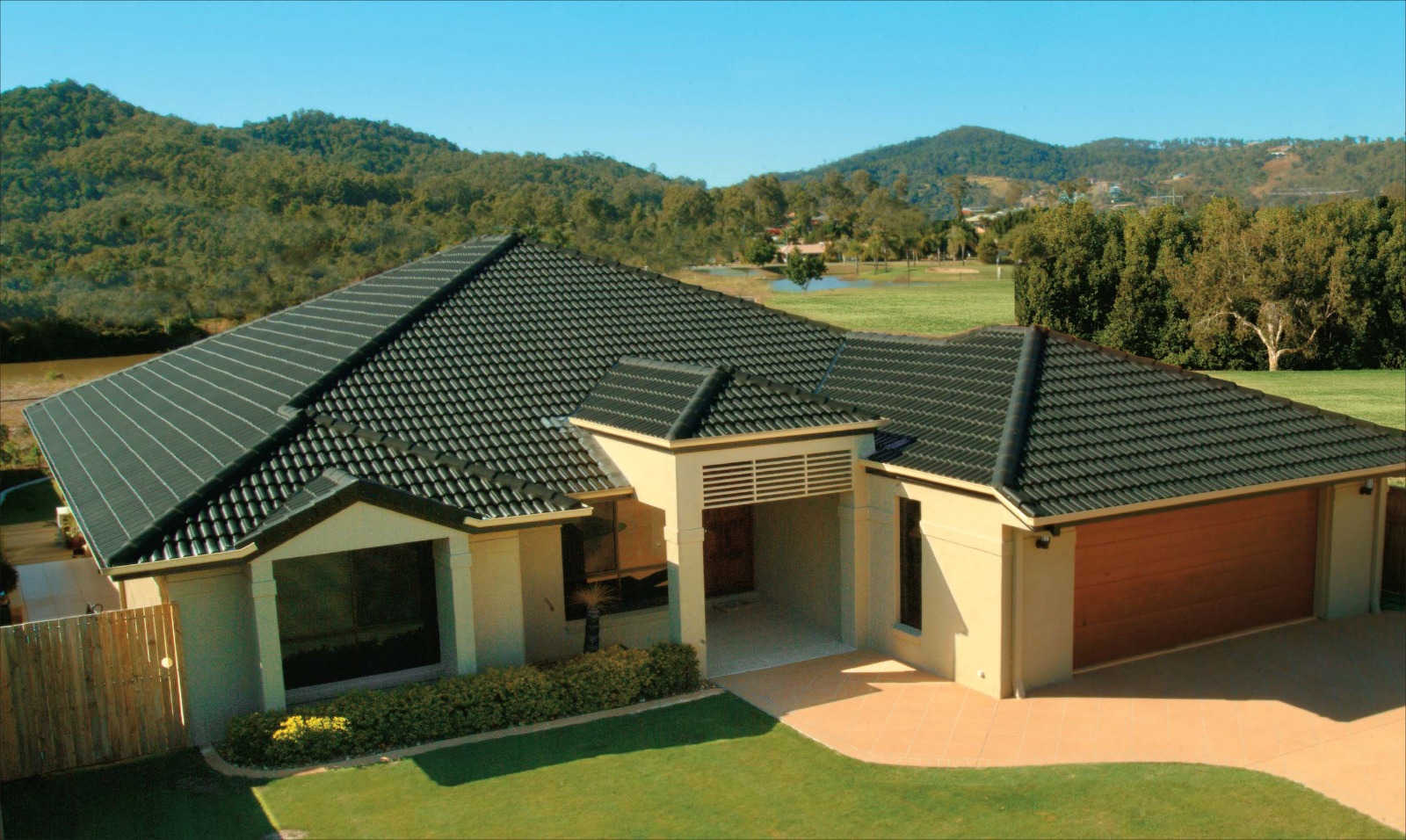 Clay tiles in Pakistan